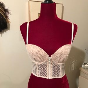 Victoria's Secret Very Sexy Demi-Buste 32-D